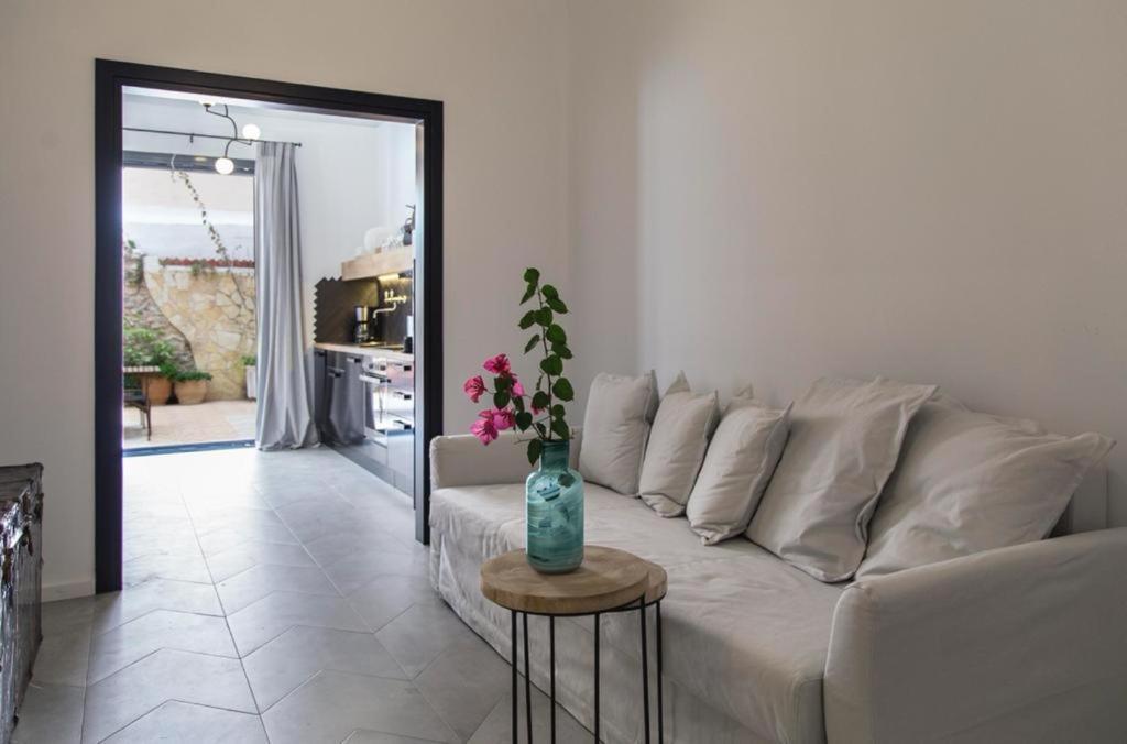Aura Spacious 2 Bedroom Apartment Ateny Zewnętrze zdjęcie